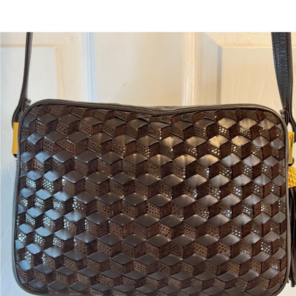 🩷 Vintage Aspects by Lisette crossbody purse brown💚
woven leather design🩷 - Picture 5 of 15